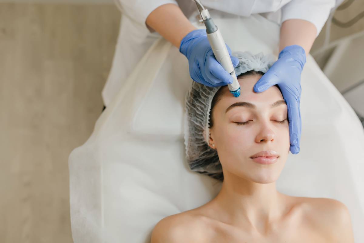HIFU vs. RF Microneedling: Which Non-Surgical Lift Is Best?
