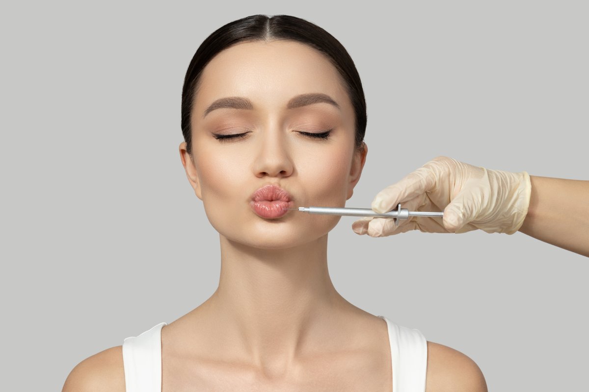 Lip Filler in Thornhill: What First-Time Patients Should Know Before Booking